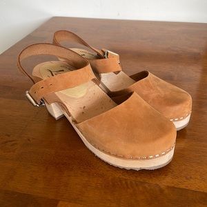 Lotta from Stockholm Highwood Nubuck Leather clogs